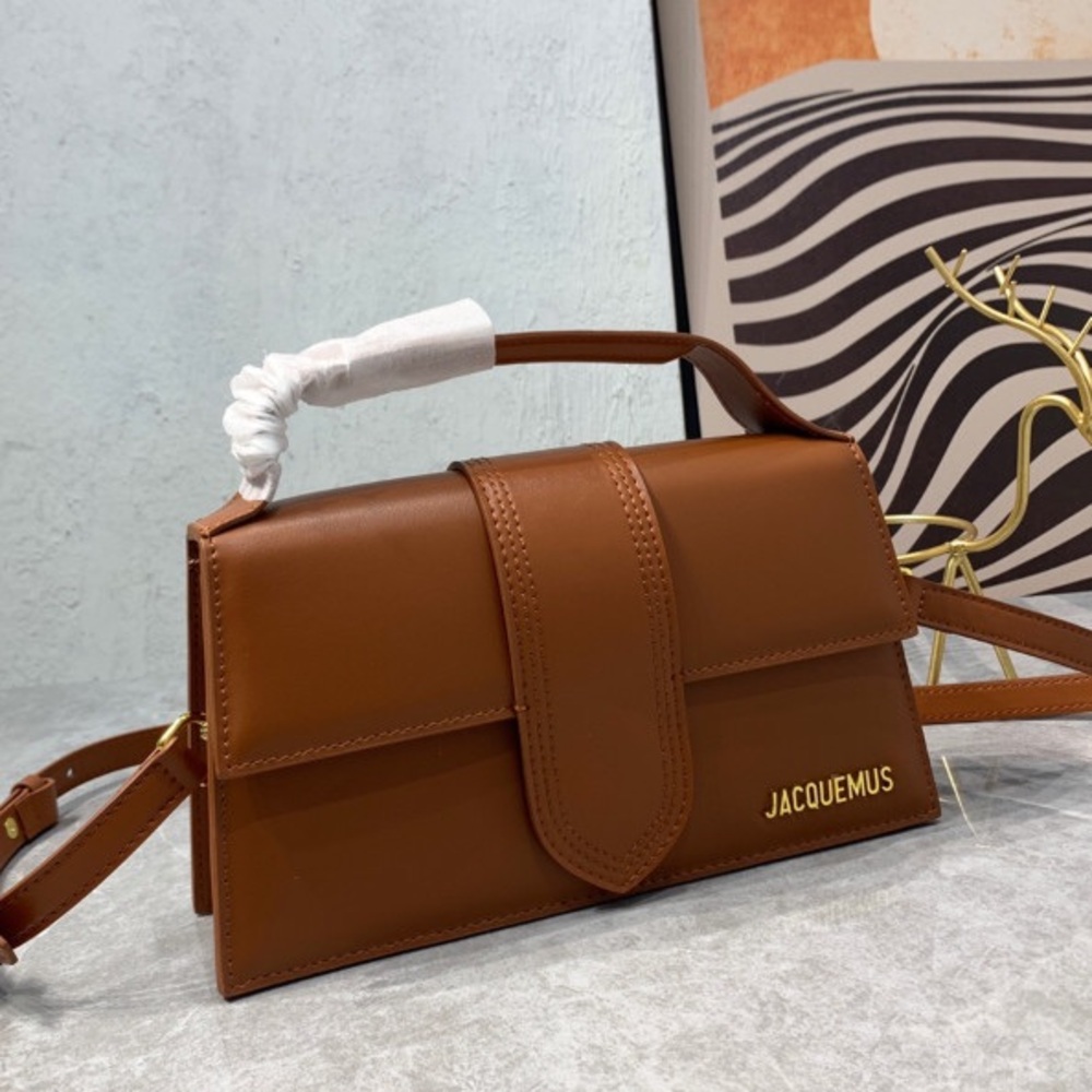 Jacquemus Tan Leather Shoulder Bag with Gold Logo - Picture 2 of 9